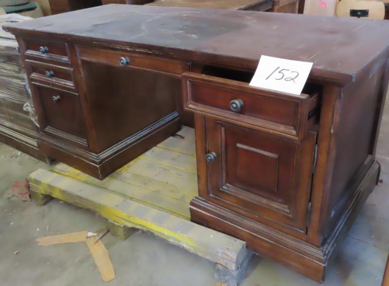 Sale Photo Thumbnail #475