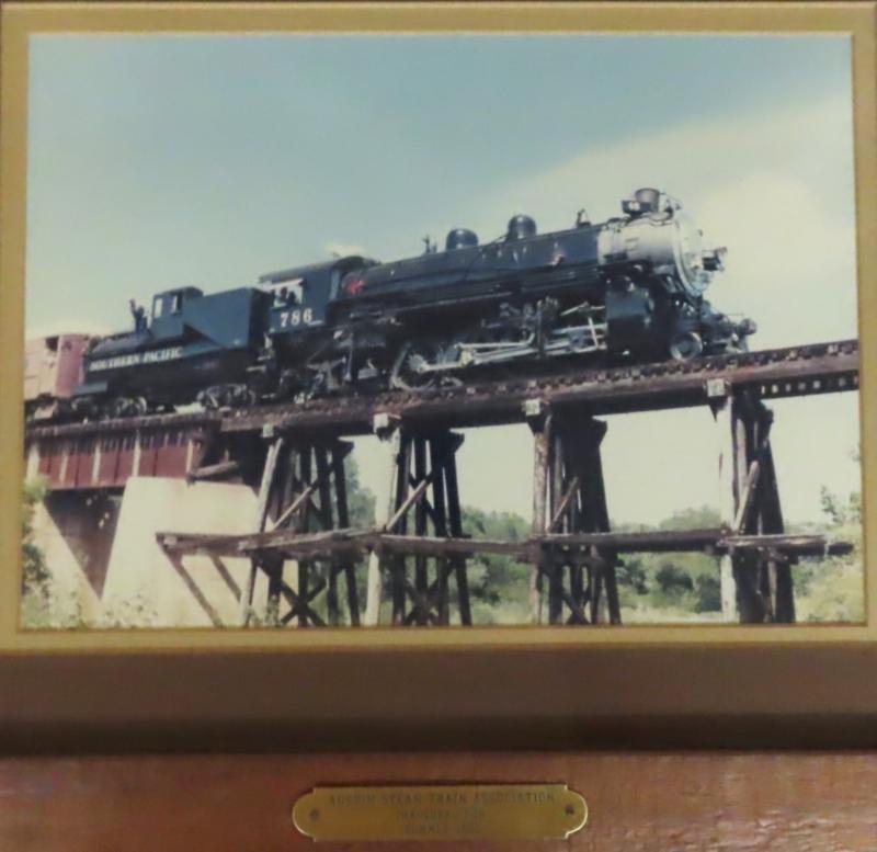 Sale Photo Thumbnail #691