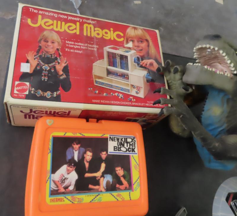 Sale Photo Thumbnail #555