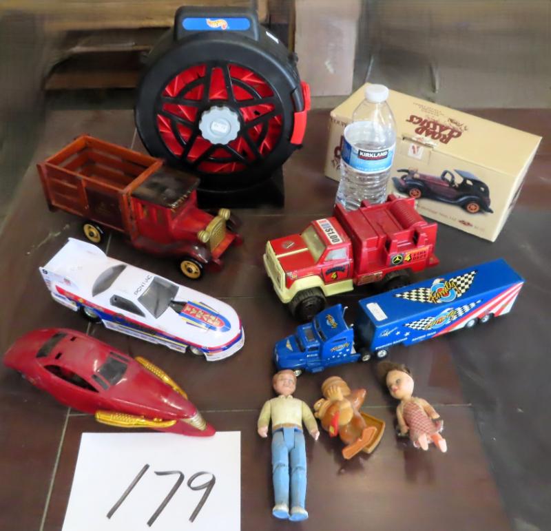 Sale Photo Thumbnail #566