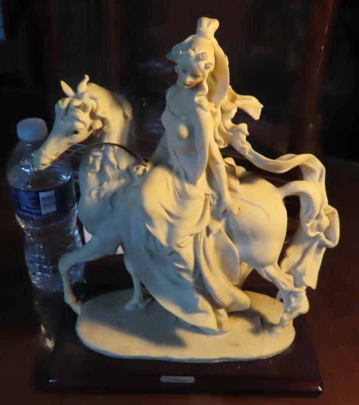 Sale Photo Thumbnail #723