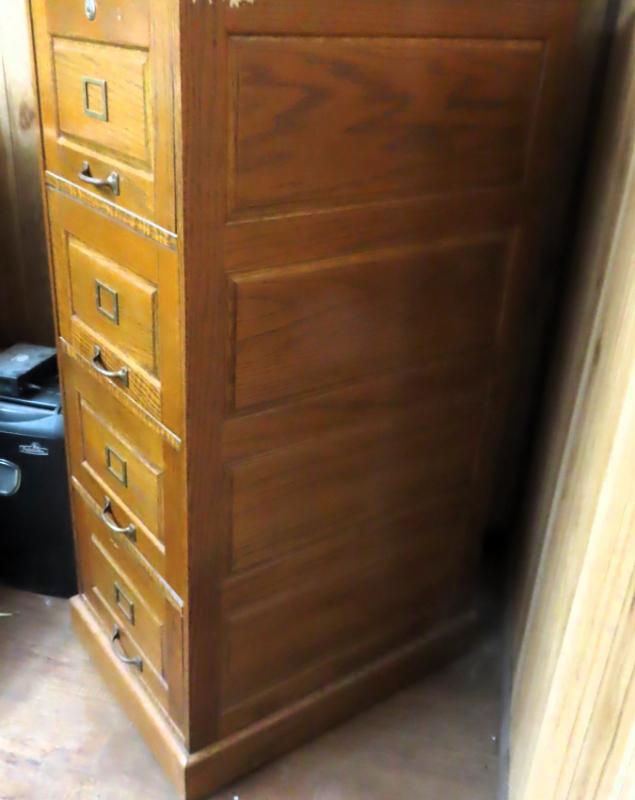 Sale Photo Thumbnail #683