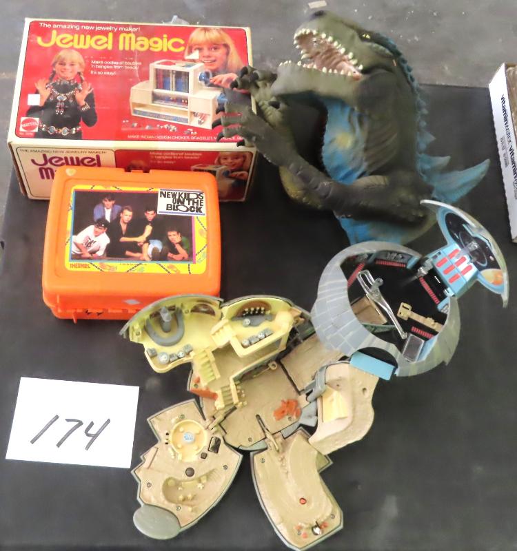 Sale Photo Thumbnail #553