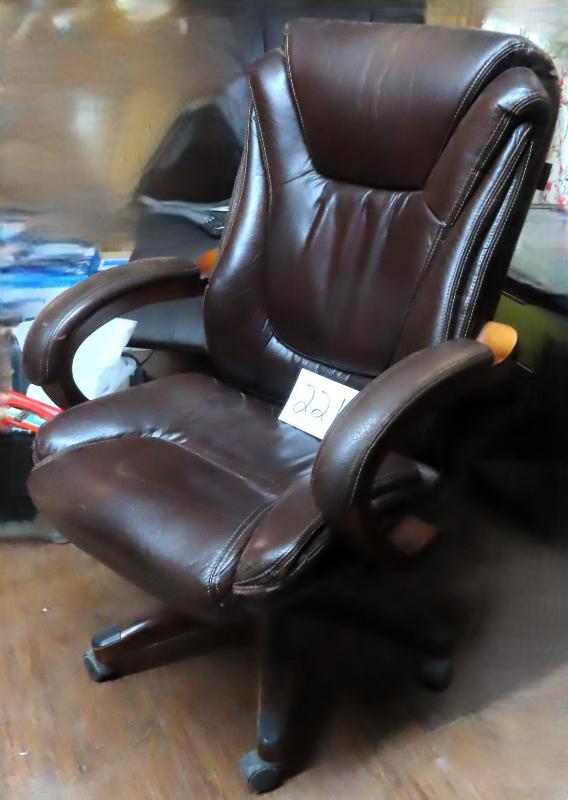 Sale Photo Thumbnail #708