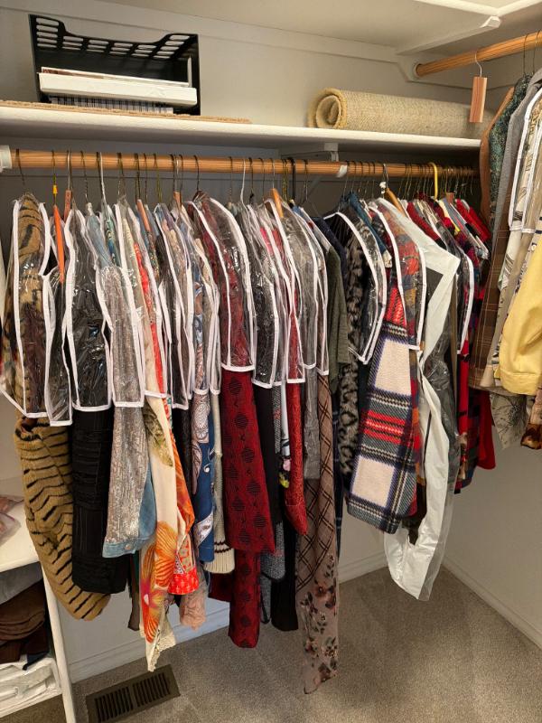 Sale Photo Thumbnail #541