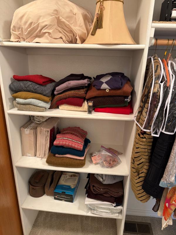 Sale Photo Thumbnail #540