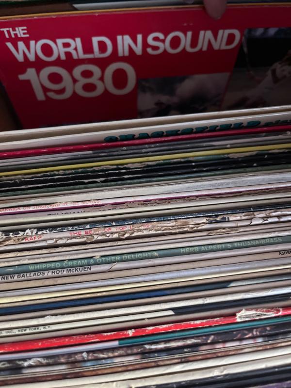 Sale Photo Thumbnail #899