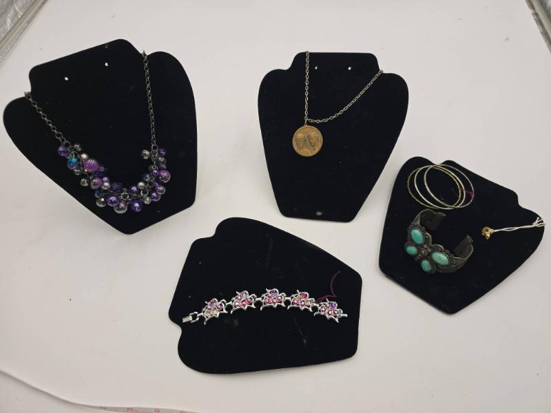 Sale Photo Thumbnail #65