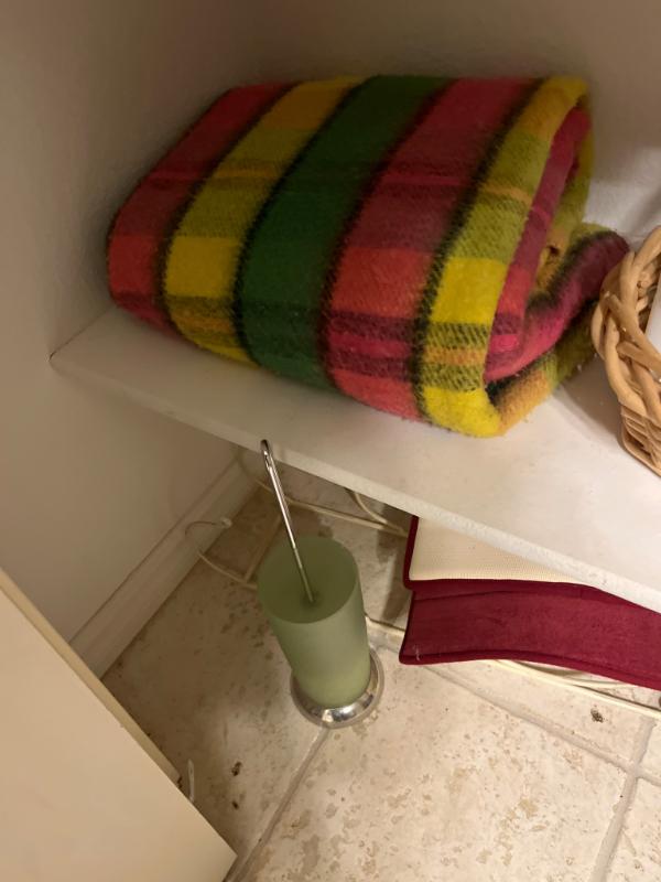 Sale Photo Thumbnail #812