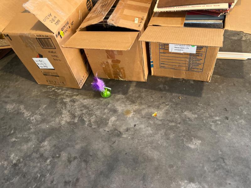 Sale Photo Thumbnail #900