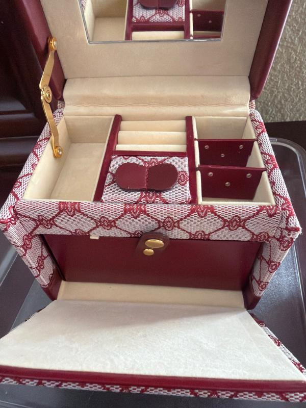 Sale Photo Thumbnail #483