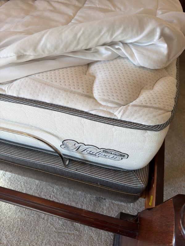 Sale Photo Thumbnail #501