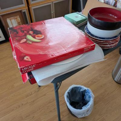 Sale Photo Thumbnail #16: Platters