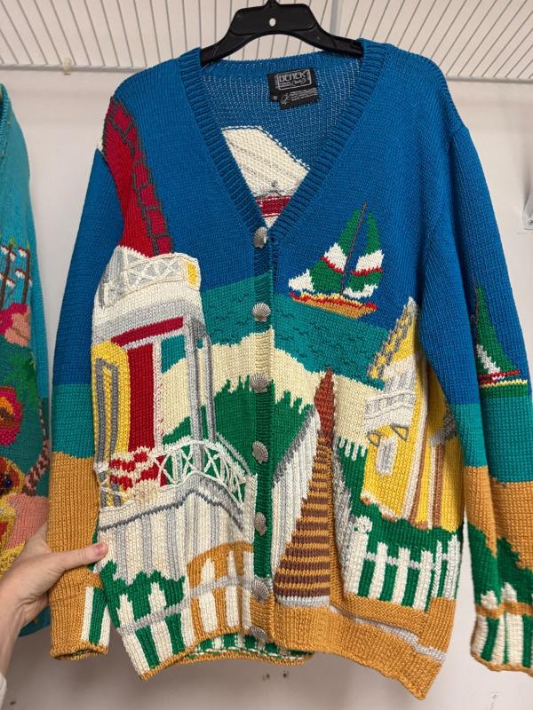 Sale Photo Thumbnail #153