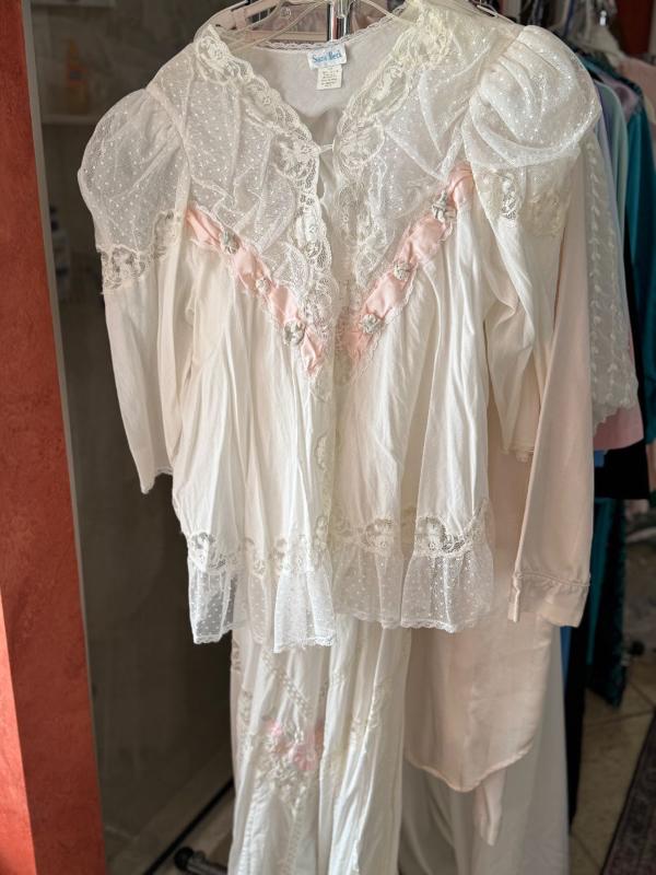 Sale Photo Thumbnail #160