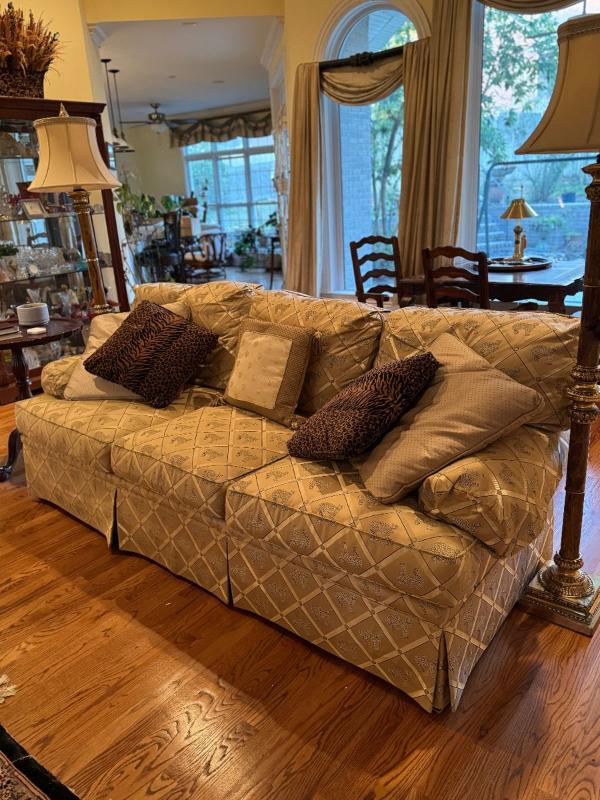 Sale Photo Thumbnail #3