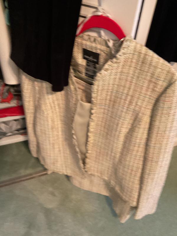 Sale Photo Thumbnail #33