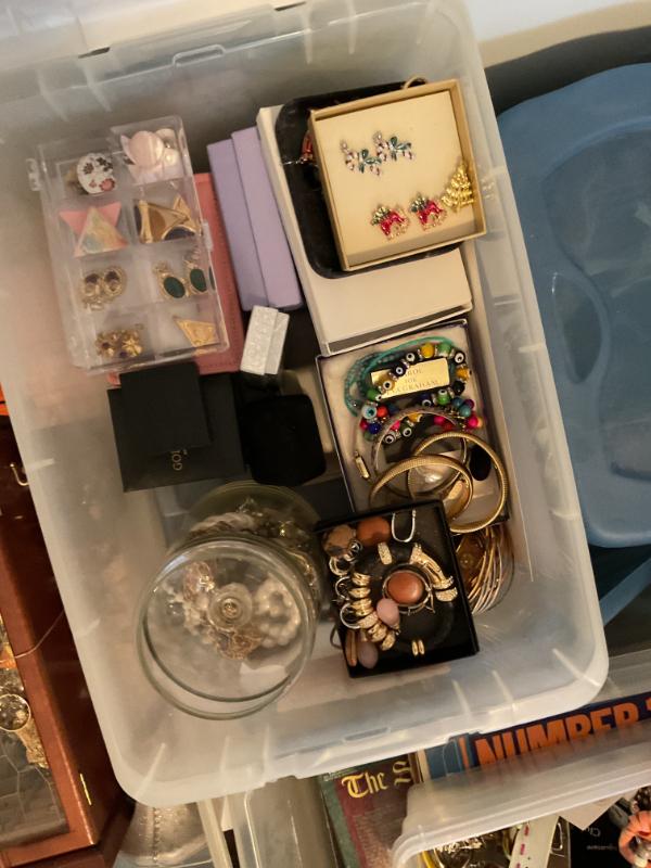 Sale Photo Thumbnail #23