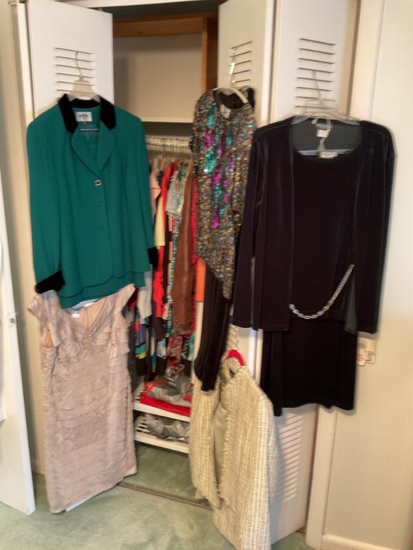 Sale Photo Thumbnail #32