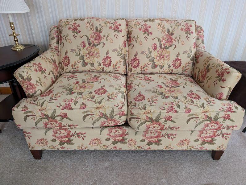 Sale Photo Thumbnail #98