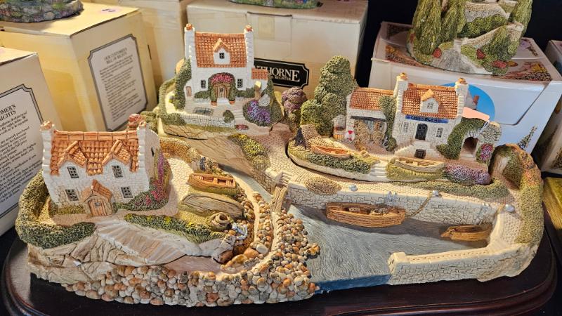 Sale Photo Thumbnail #4