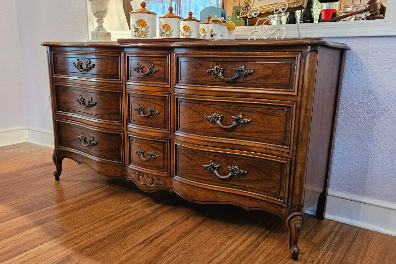 Sale Photo Thumbnail #31