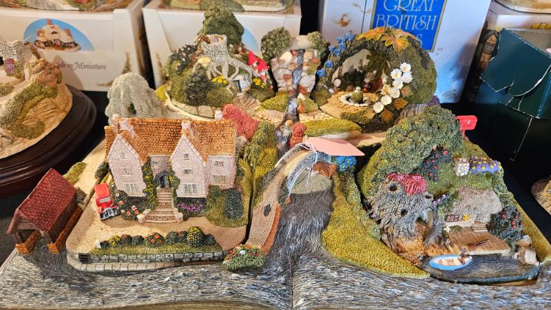 Sale Photo Thumbnail #3