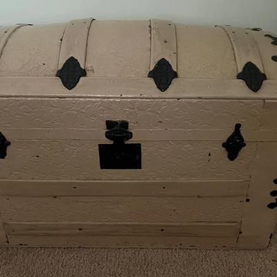 Lot 309: Antique Dome-Top Steamer Trunk — Embossed Tin with Patterned Lining
