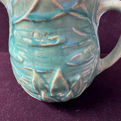 Lot 150:  Likely Hull Pottery Co., Crooksville, Ohio