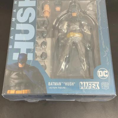 Medi Com Toys Mafex Batman "Hush" Action Figure