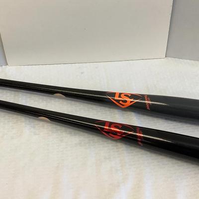 Pair Of Louisville Slugger Prime Bats