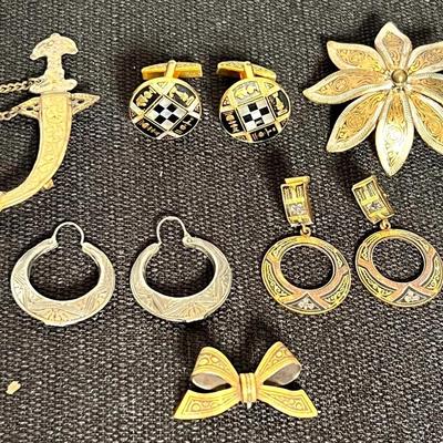 Antique vintage damascene jewelry