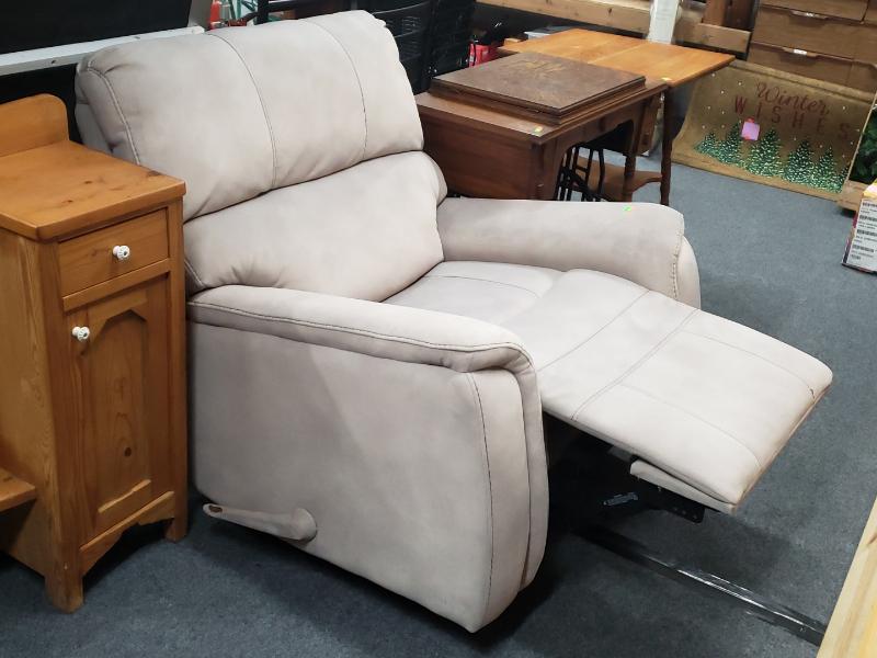 Sale Photo Thumbnail #56