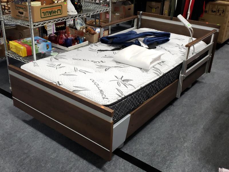 Sale Photo Thumbnail #4