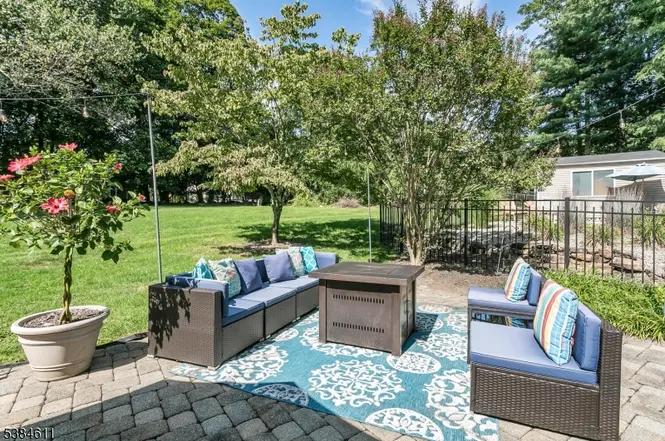 Sale Photo Thumbnail #23