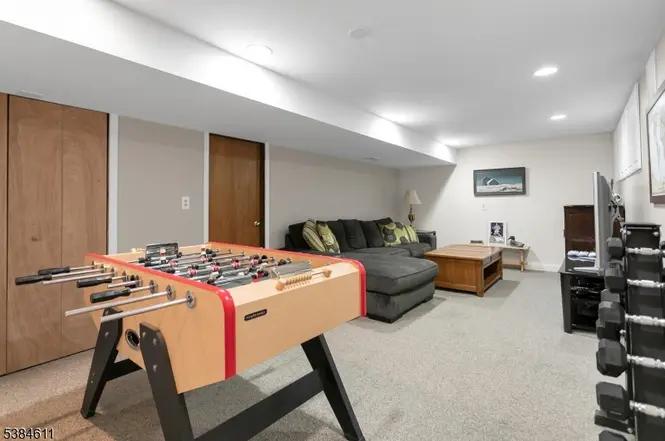 Sale Photo Thumbnail #20