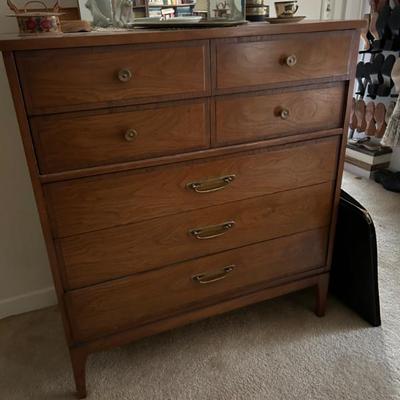 Sale Photo Thumbnail #245