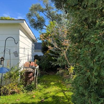 Sale Photo Thumbnail #16