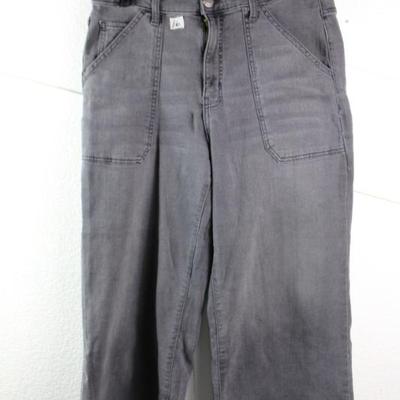 Sale Photo Thumbnail #9