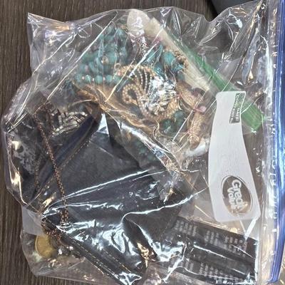 Sale Photo Thumbnail #233