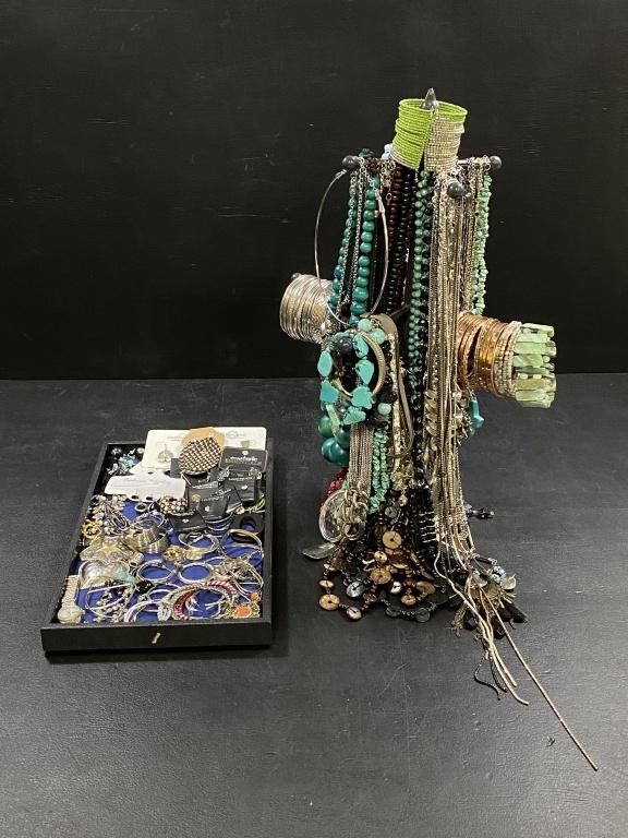 Sale Photo Thumbnail #324