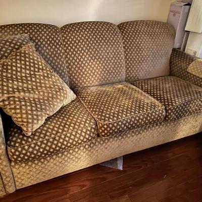 Sale Photo Thumbnail #5: Sleeper sofa. LIKE NEW. Tan/taupe pattern. $100 or best offer.