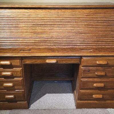 Roll Top Desk by Kimball (BR2)