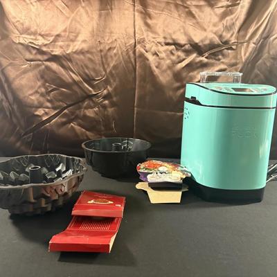 Wolfgang Puck 14-Function Bread Maker with Nut Dispenser + Nordic Ware Cast Iron Bundt Pans