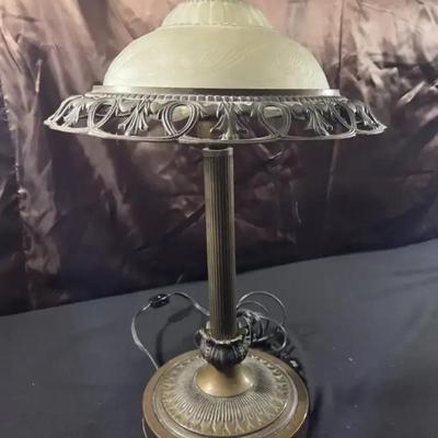 Vintage-Style Table Lamp