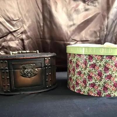 Royal Albert Old Country Roses Miniature Tea Set + Decorative Treasure Box