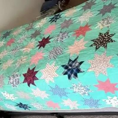 Vintage Handmade Quilt (65" x 72.5")