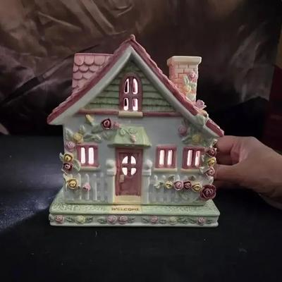 Royal Albert Old Country Roses Cottage Candle House