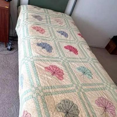 Vintage Handmade Quilt (71" x 86")