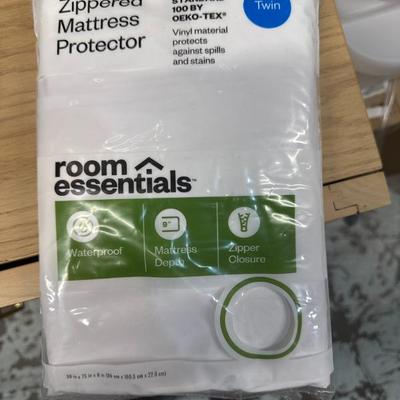 Sale Photo Thumbnail #728